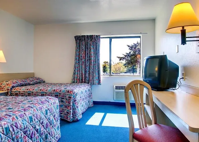 Hotel 6-normal, Il - Bloomington Area 3*