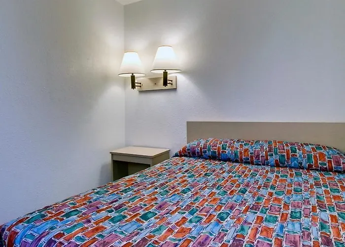 Hotel 6-normal, Il - Bloomington Area 3*